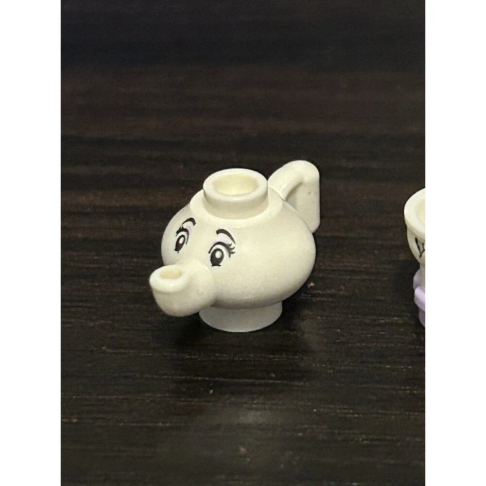 LEGO Mrs. Potts CHIP Beauty Beast Figure Teapot Cup Face Disney Minifigure Piece - Picture 2 of 5